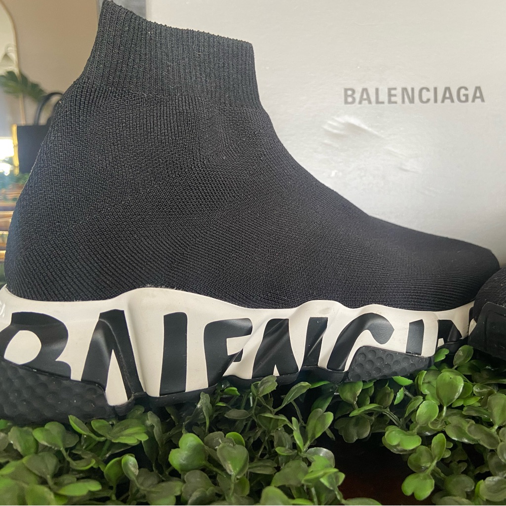 Balenciaga Speed Graffiti Sneakers 35/5